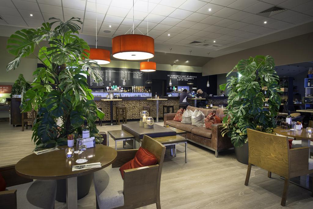 科克机场酒店 外观 照片